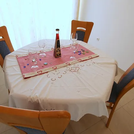 Apartman Luzia
